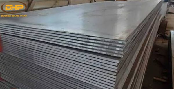 Thép tấm cán nóng